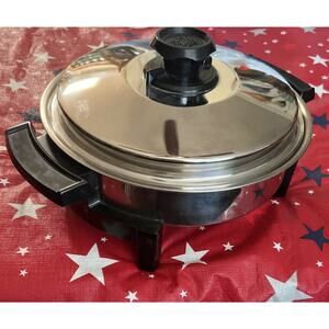 Lustre Craft Electric 11” Skillet Liquid Core with Lid ser. 27209 Cat. No. 17209